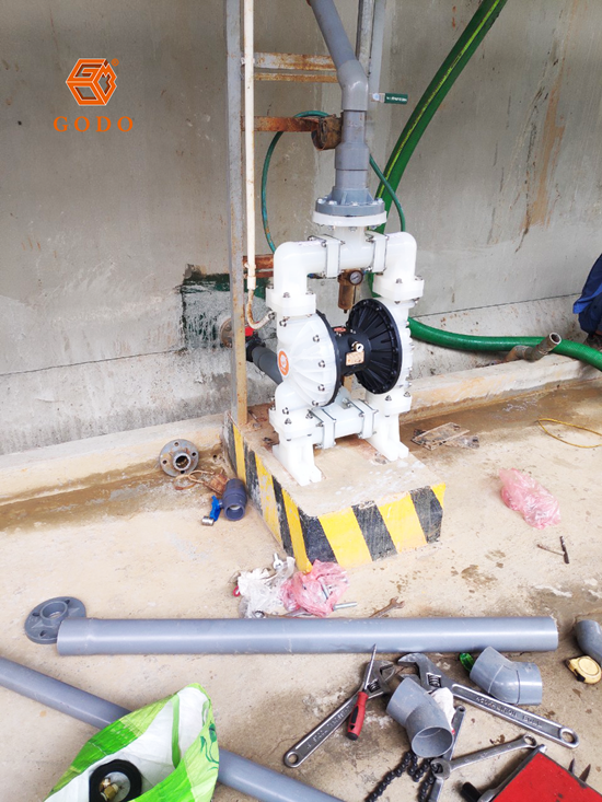 máy bơm màng hóa chất